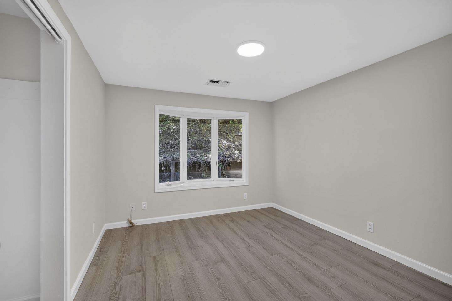 16505 Sanborn Road Saratoga, CA 95070 - Photo 20 of 49 Gallery Image 20