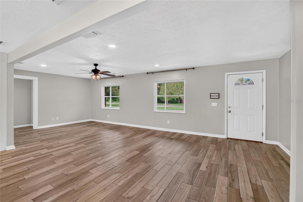 1905 Bryan Road Brandon, FL 33511 - Photo 11 of 51 Gallery Image 11