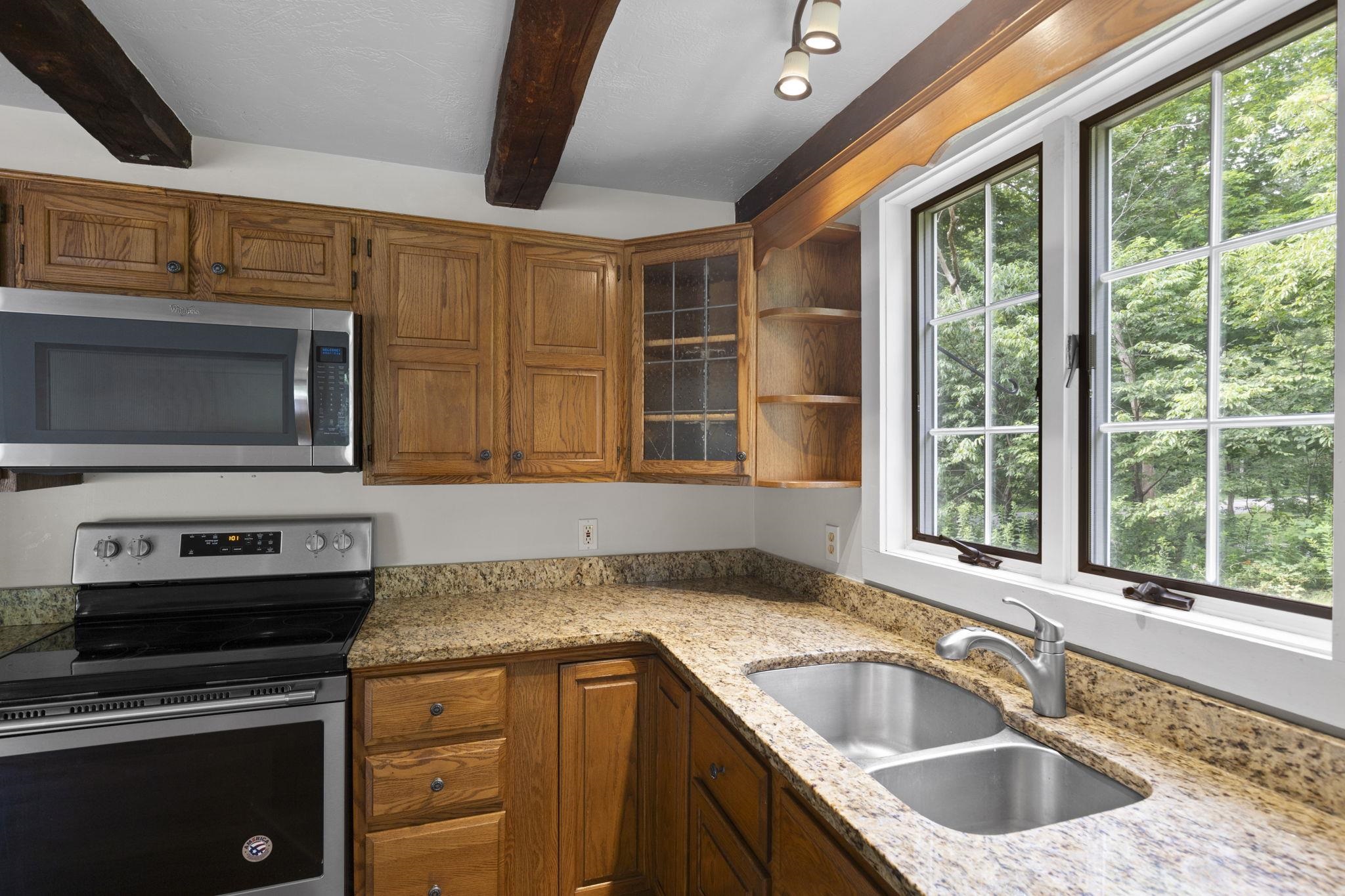 255 Beech Road Eliot, ME 03903 - Photo 8 of 34