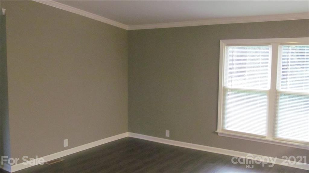 2896 Elbow Road Newton, NC 28658 - Photo 10 of 25