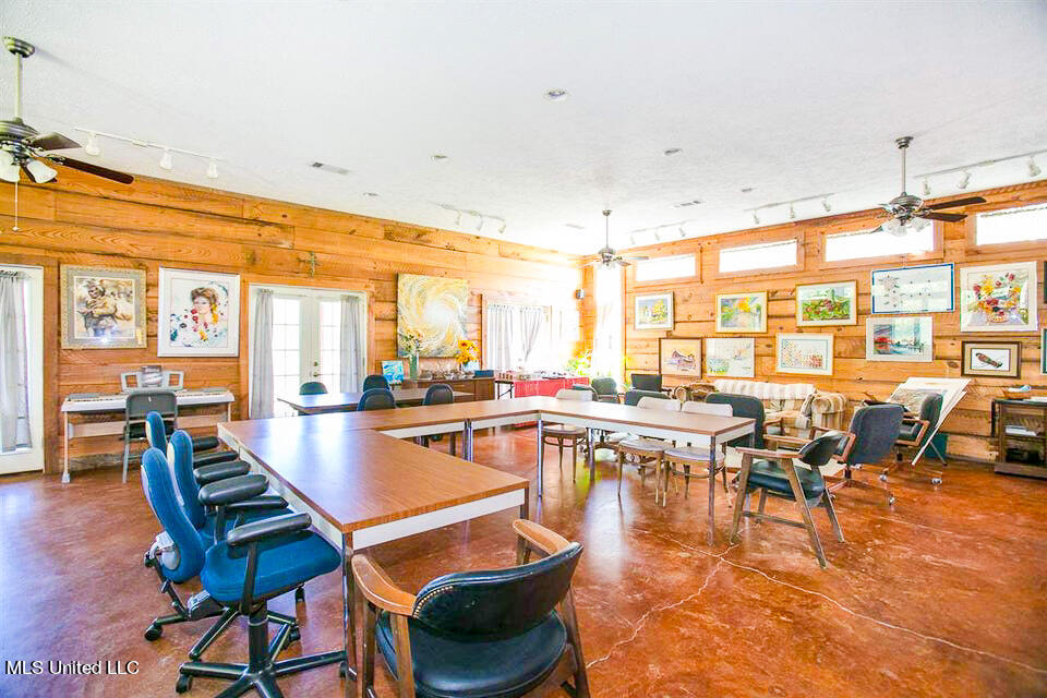 708 Ratliff Ferry Road Canton, MS 39046 - Photo 22 of 55 art studio