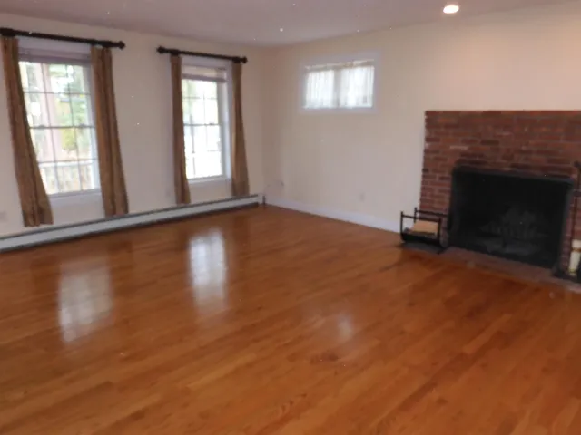 $589,900 | 27 Martins Ferry Road, Hooksett, NH 03106