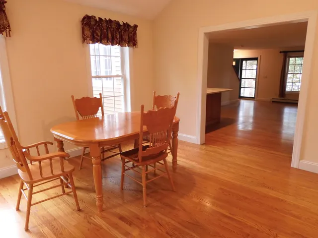 $589,900 | 27 Martins Ferry Road, Hooksett, NH 03106