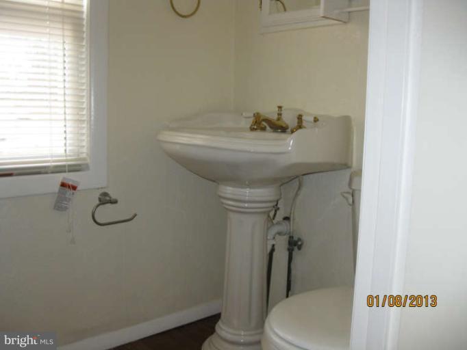6808 Woodland Road Morningside, MD 20746 - Photo 11 of 11 Interior (Bathroom)