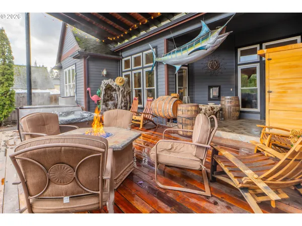 $999,000 | 1749 22nd Street, Hood River, OR 97031