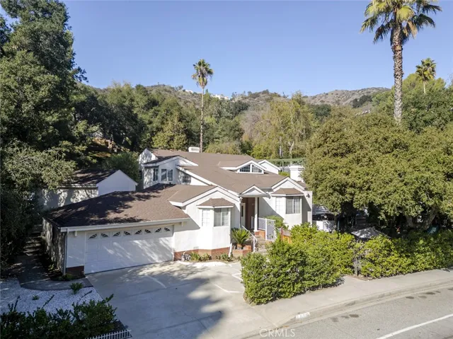 $6,700 | 2255 East Chevy Chase Drive, Glendale, CA 91206