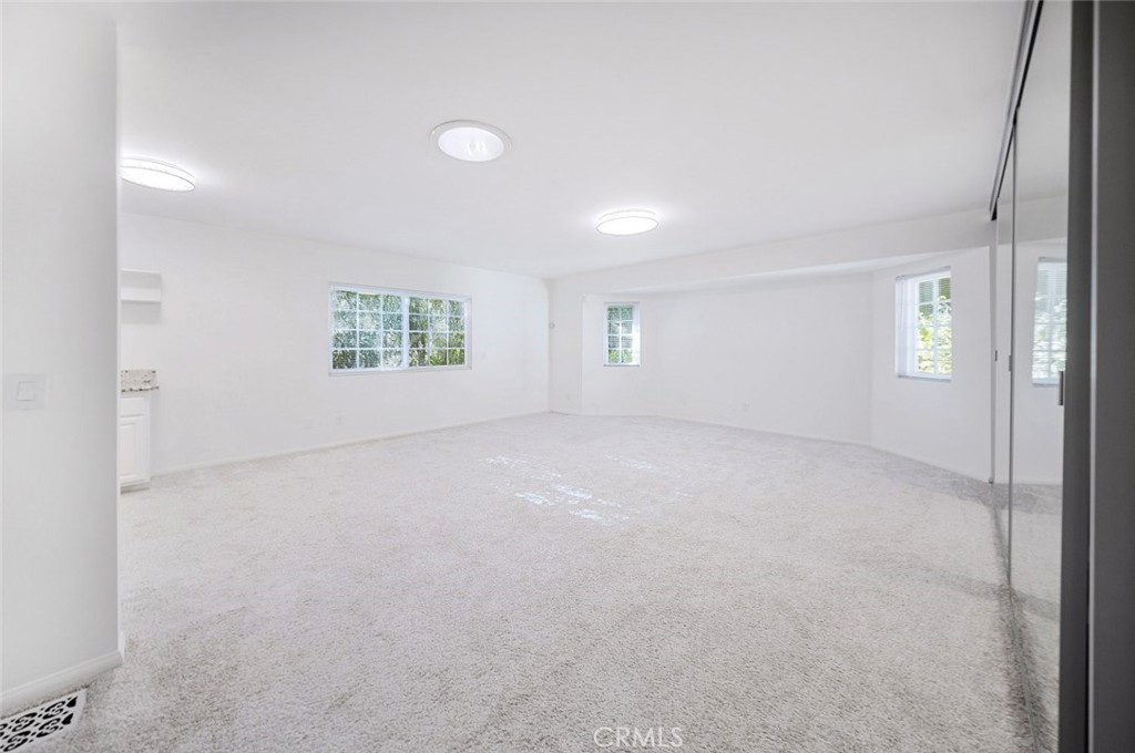 2255 East Chevy Chase Drive Glendale, CA 91206 - Photo 19 of 52