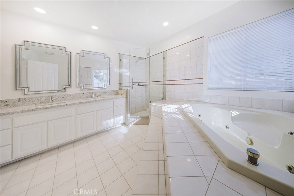 2255 East Chevy Chase Drive Glendale, CA 91206 - Photo 27 of 52