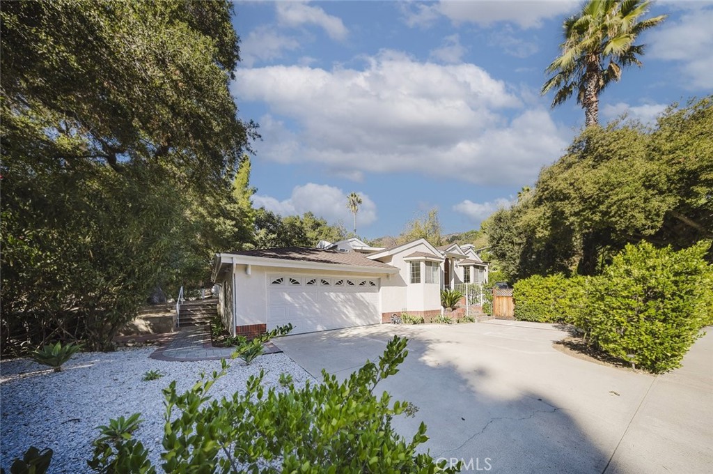 2255 East Chevy Chase Drive Glendale, CA 91206 - Photo 3 of 52