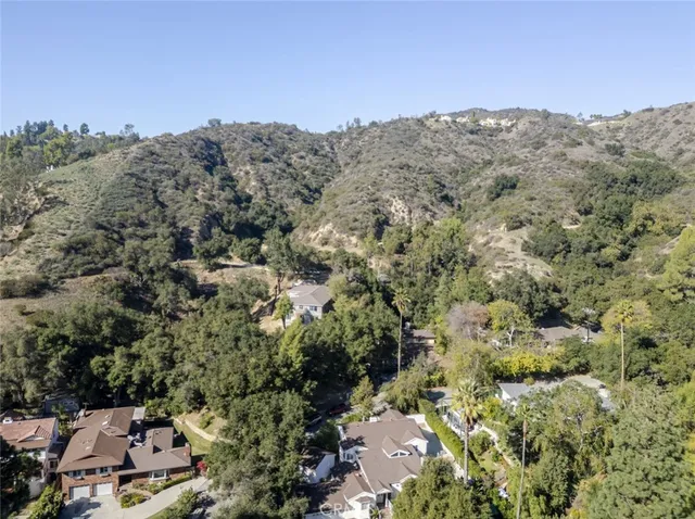 $6,450 | 2255 East Chevy Chase Drive, Glendale, CA 91206