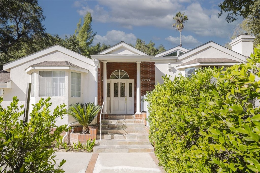 2255 East Chevy Chase Drive Glendale, CA 91206 - Photo 6 of 52