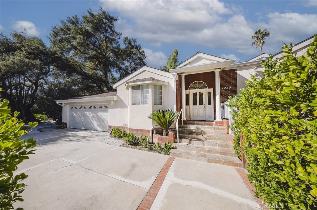 2255 East Chevy Chase Drive Glendale, CA 91206 - Photo 8 of 52