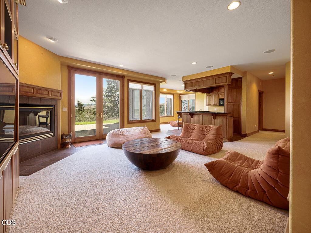 11707 Kestrel Road Klamath Falls, OR 97601 - Photo 32 of 65