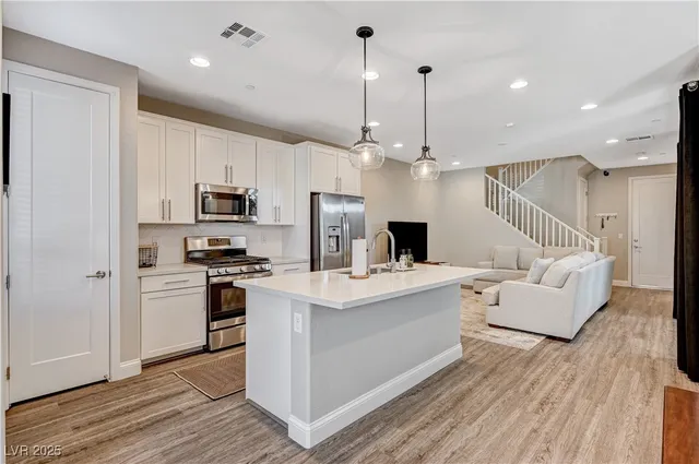 $519,900 | 11736 Redwood Mountain Avenue, Las Vegas, NV 89138