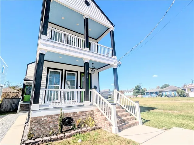 $425,000 | 227 Pacific Avenue, Unit 227, New Orleans, LA 70114