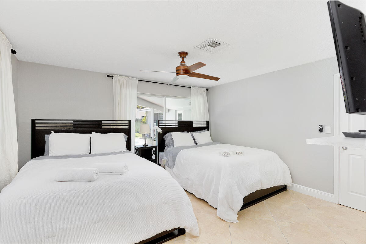 4348 Northwest 2nd Terrace Boca Raton, FL 33431 - Photo 12 of 35 a64a4681