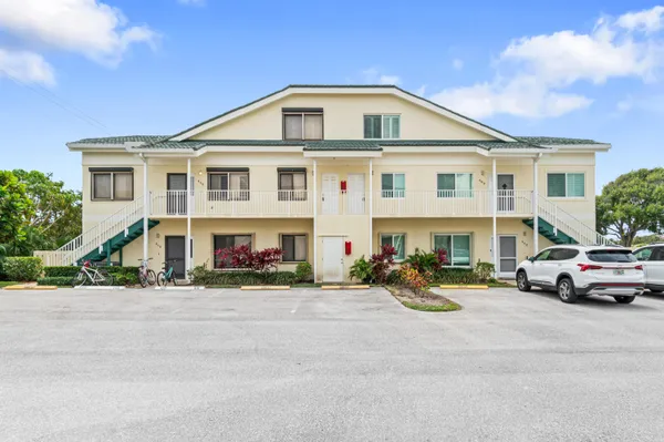 $3,500 | 470 Bella Vista Court North, Jupiter, FL 33477