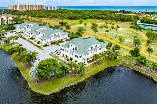 $3,500 | 470 Bella Vista Court North, Jupiter, FL 33477