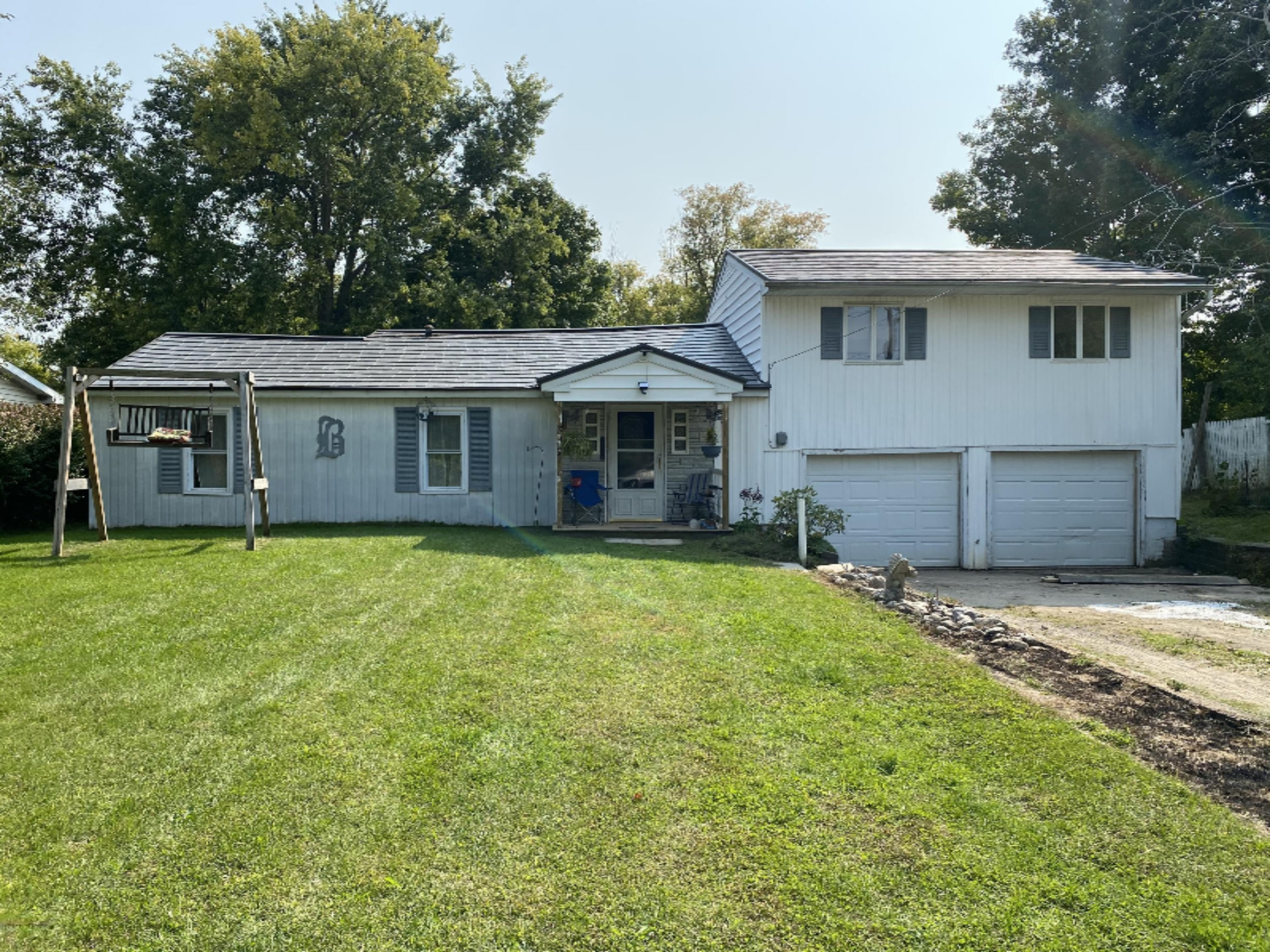 337 West Fenwick Road Fenwick, MI 48834 - Photo 1 of 10 IMG_1963