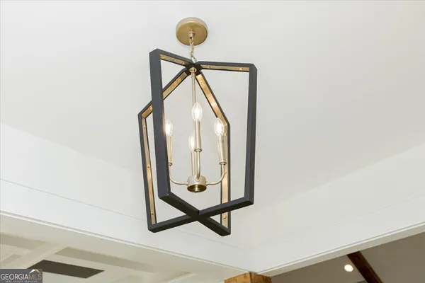 $555,000 | 6975 Columbus Road, Lizella, GA 31052