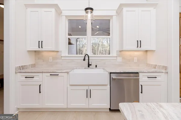 $555,000 | 6975 Columbus Road, Lizella, GA 31052