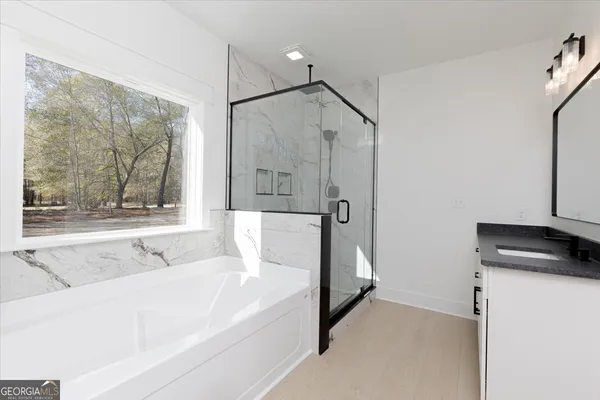 $555,000 | 6975 Columbus Road, Lizella, GA 31052