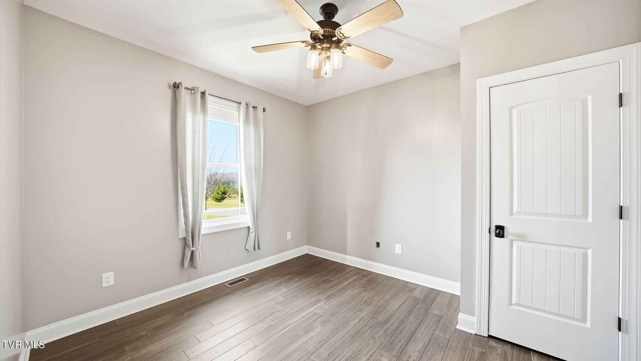 563 Pleasant Valley Road Jonesborough, TN 37659 - Photo 29 of 57 563 Pleasant Valley Road