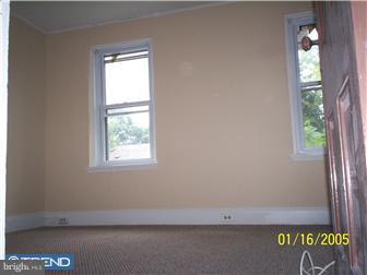 979 Trent Road Camden, NJ 08104 - Photo 9 of 12 Bedroom - Main