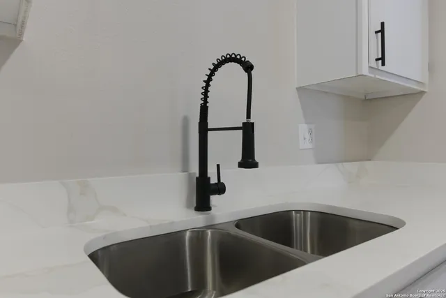 $219,900 | 6819 Columbia Ridge Drive, Converse, TX 78109