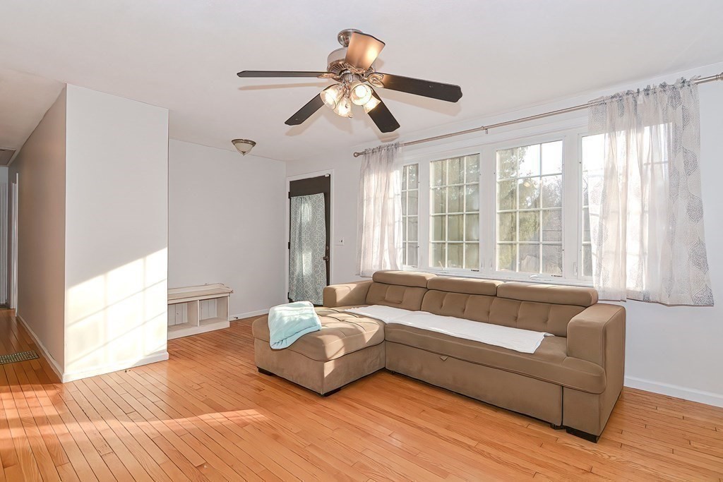 32 Old Farm Road Spencer, MA 01562 - Photo 12 of 29 Gallery Image 12