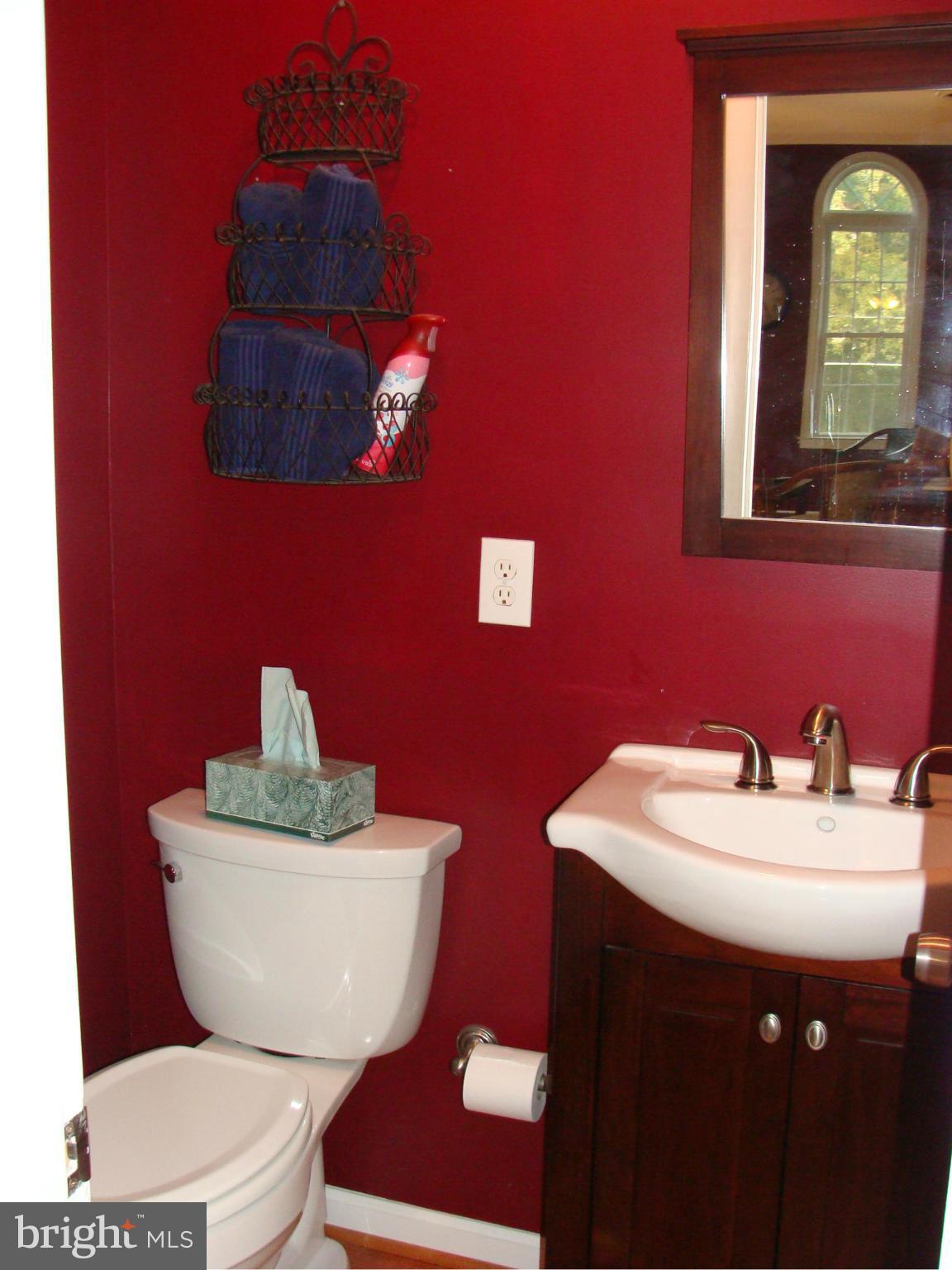 5637 Ashbourne Road Halethorpe, MD 21227 - Photo 11 of 30 Bath