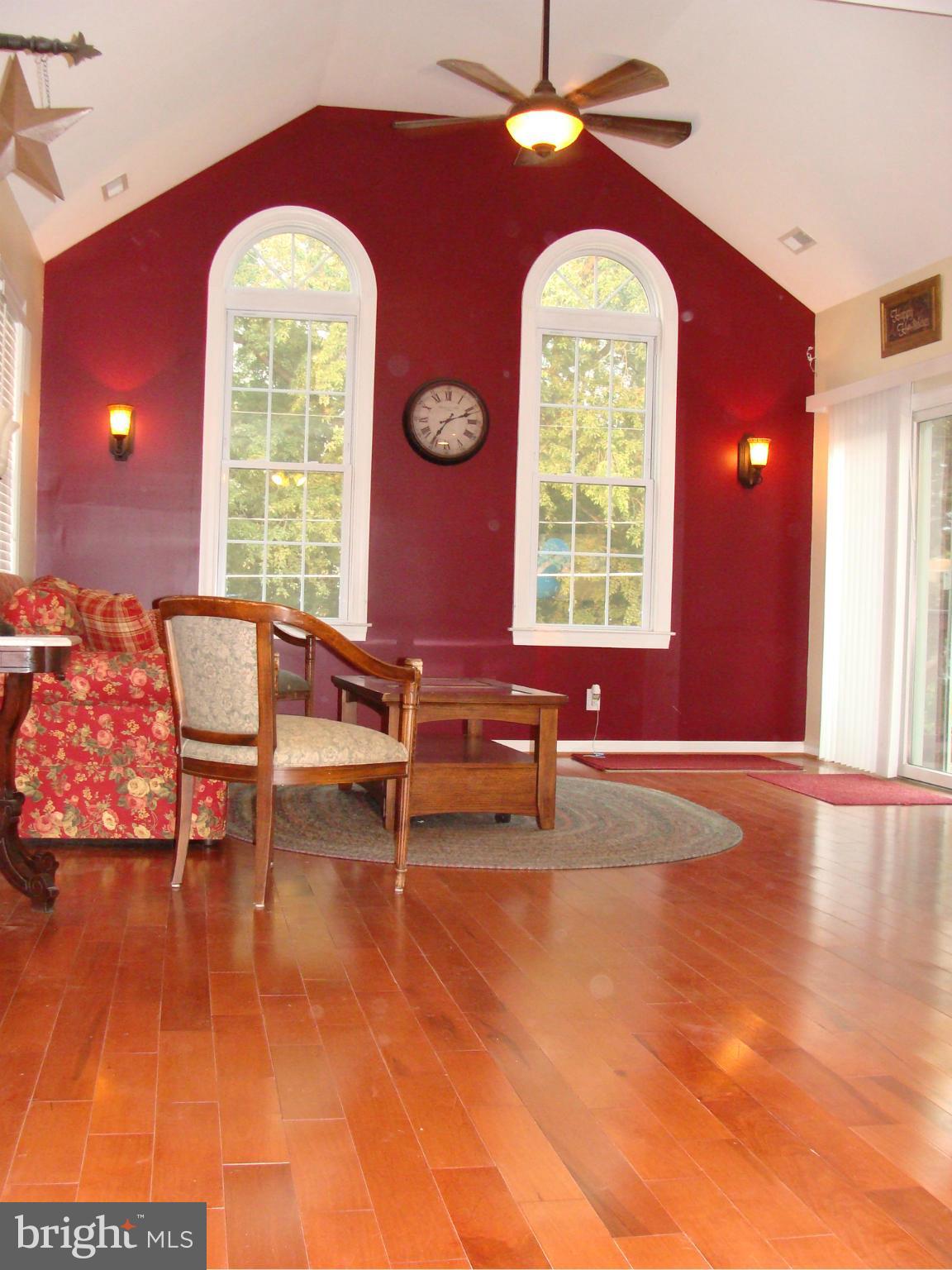 5637 Ashbourne Road Halethorpe, MD 21227 - Photo 13 of 30 Family Room