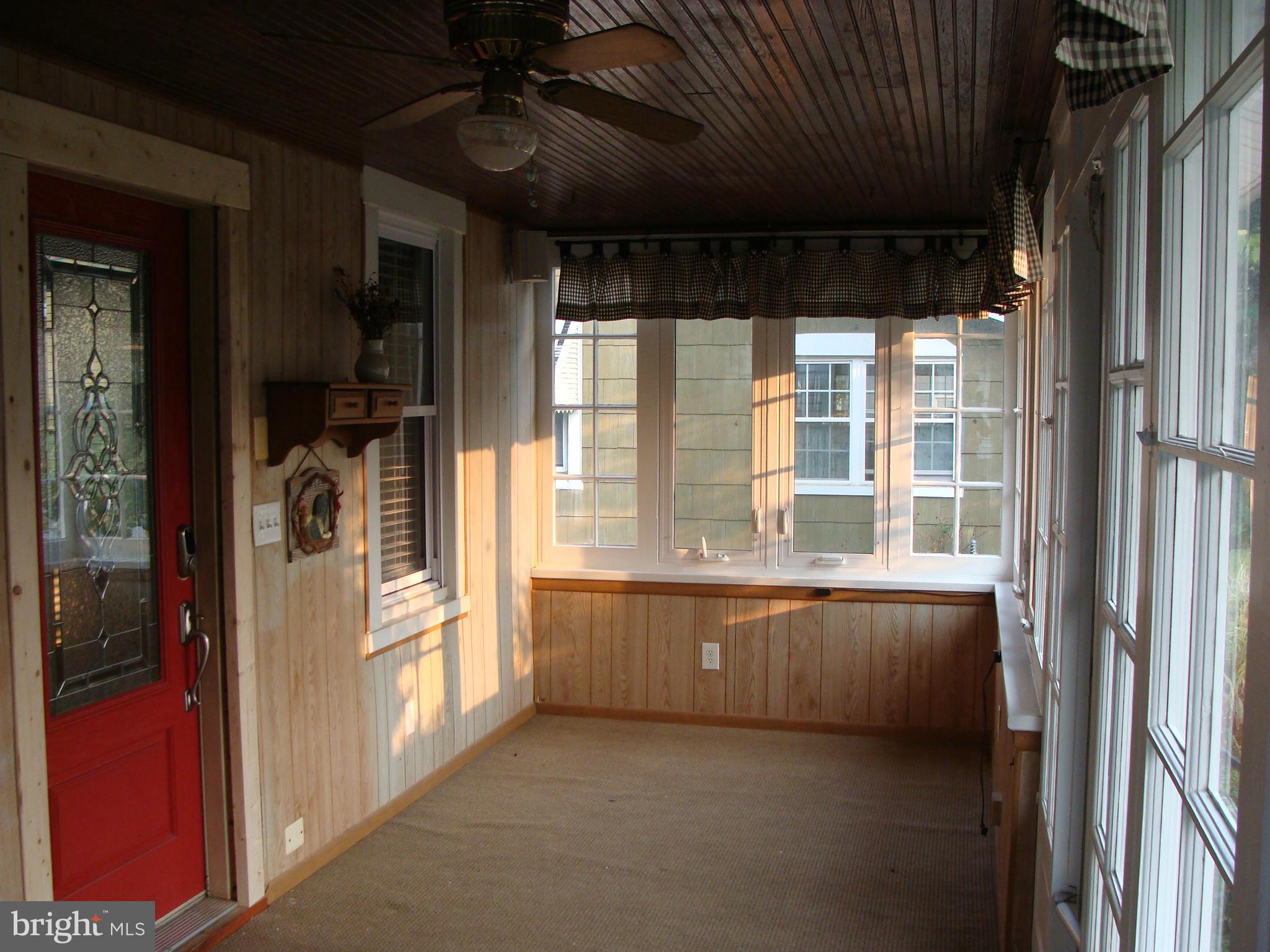 5637 Ashbourne Road Halethorpe, MD 21227 - Photo 4 of 30 Enclosed Porch