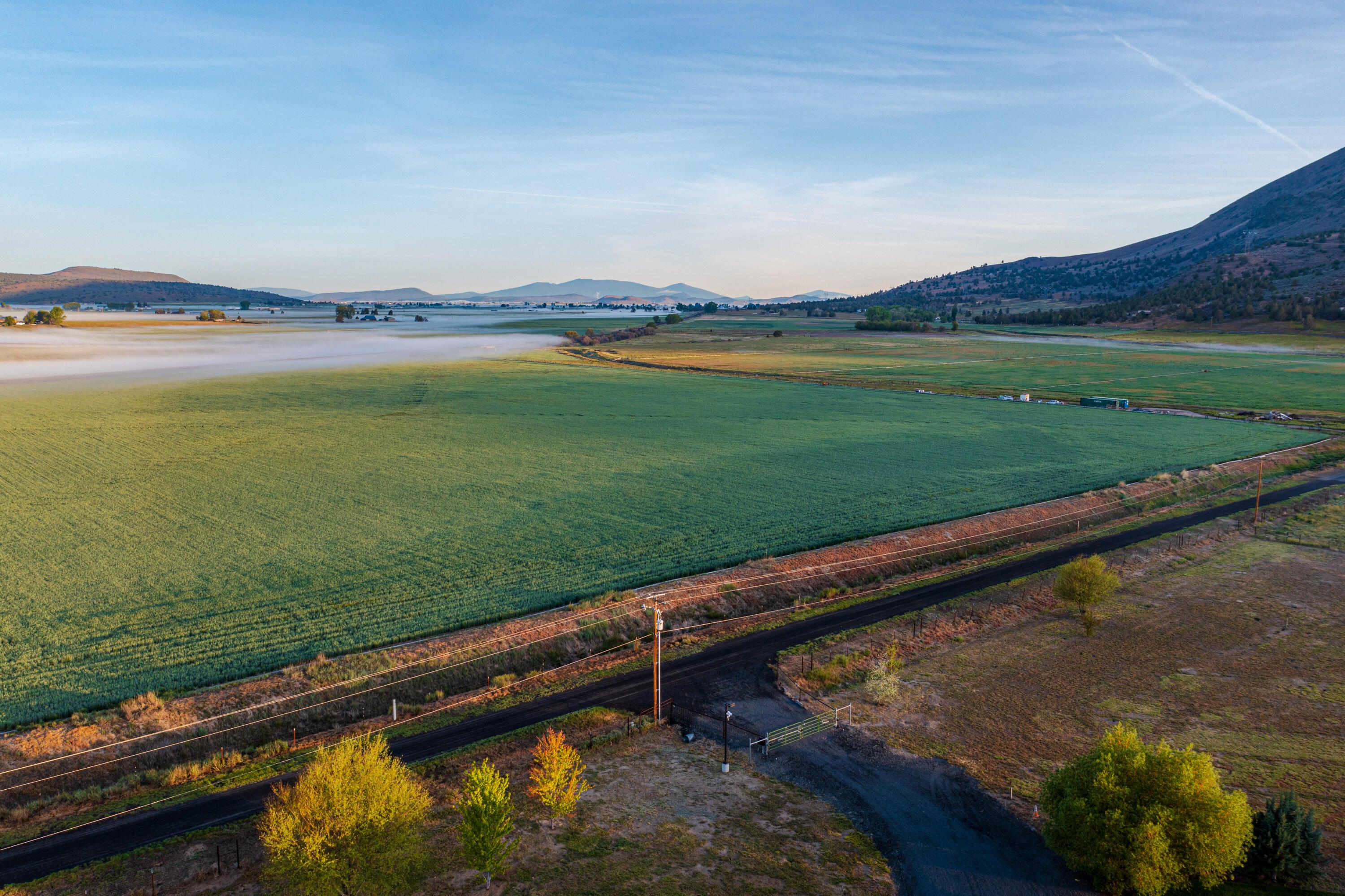 18010 Hill Road Klamath Falls, OR 97603 - Photo 10 of 57 04_DJI_0461-HDR.jpg