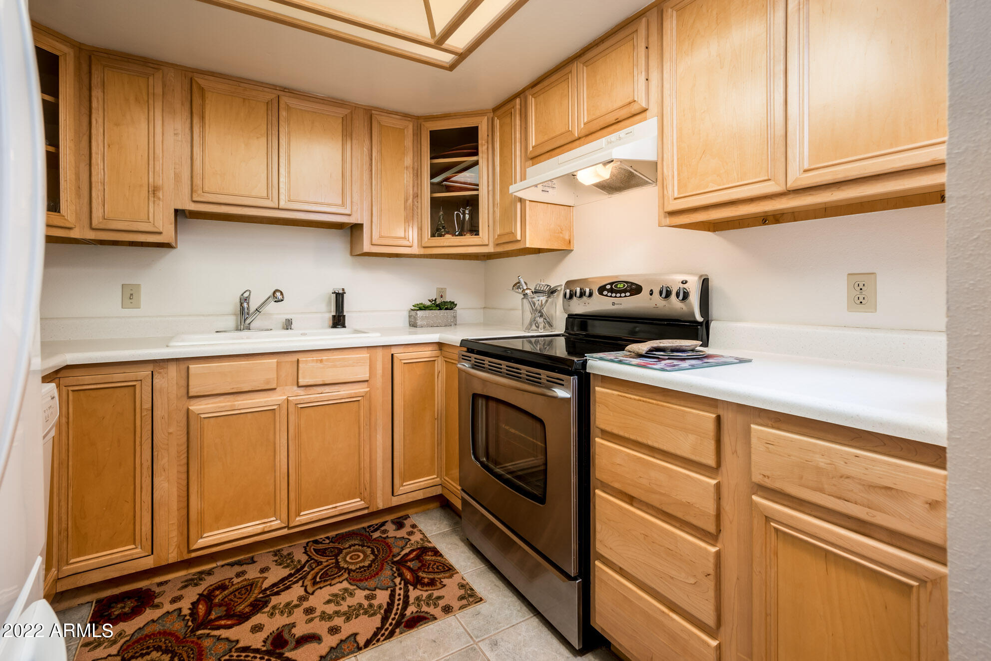 1056 East Pueblo Road Phoenix, AZ 85020 - Photo 8 of 18 1056 E Pueblo Rd - MLS-14