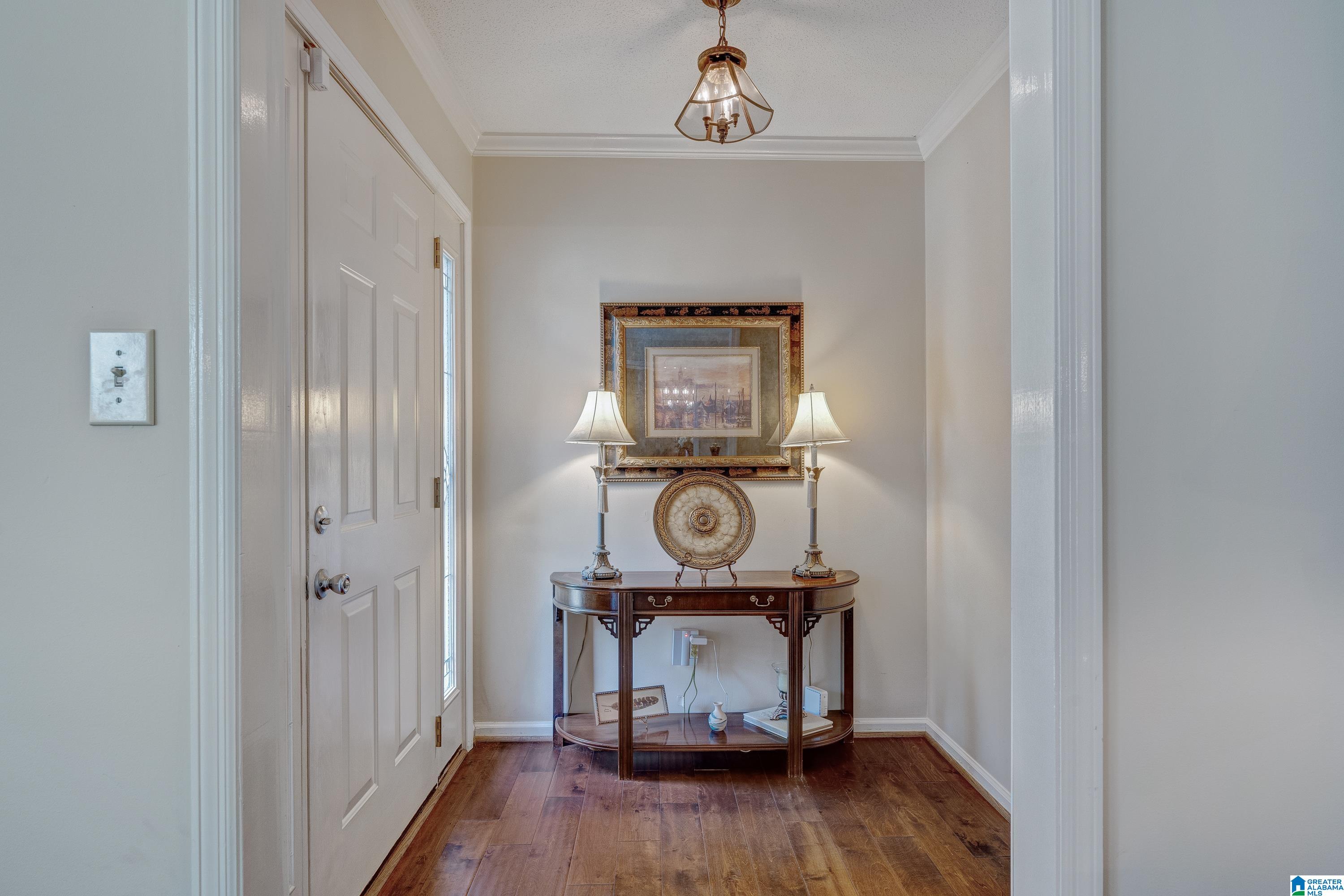 853 Ridgecrest Drive Gardendale, AL 35071 - Photo 5 of 34