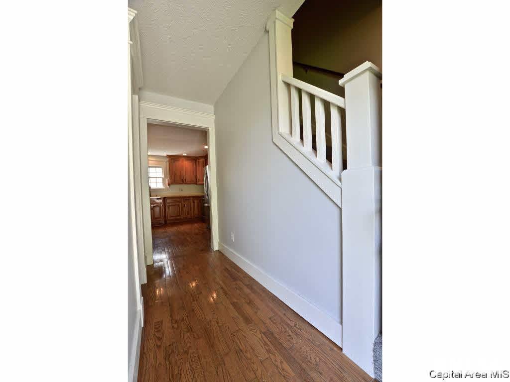 1818 MayField Road Chatham, IL 62629 - Photo 13 of 34 Gallery Image 13