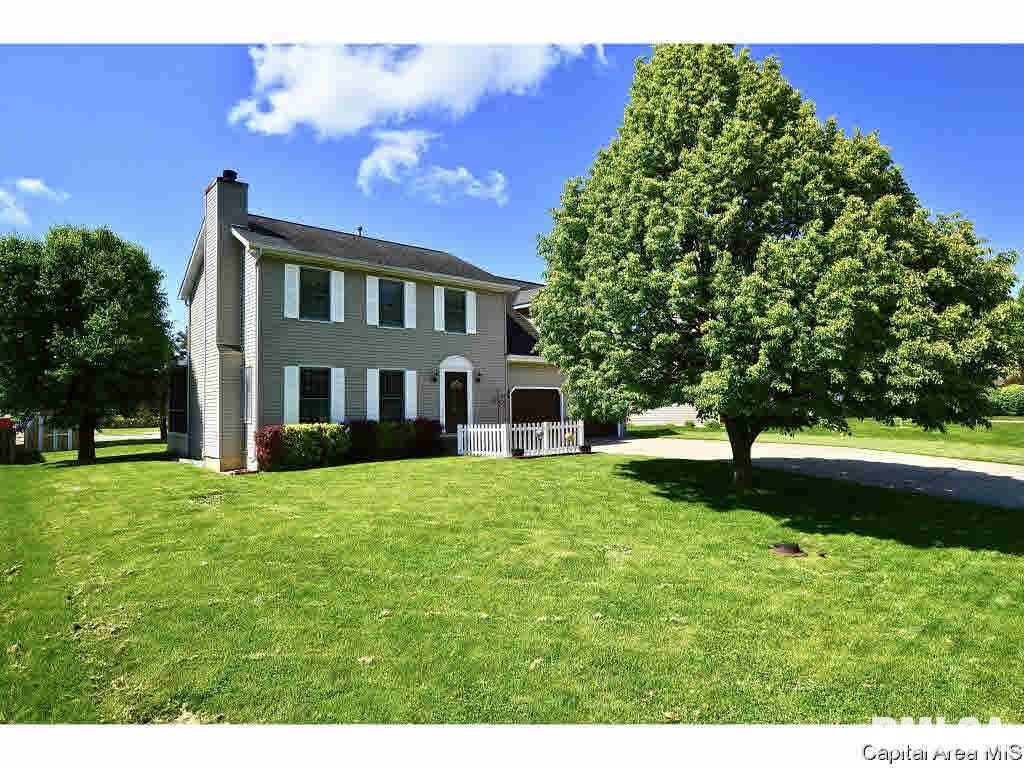 1818 MayField Road Chatham, IL 62629 - Photo 2 of 34 Gallery Image 2