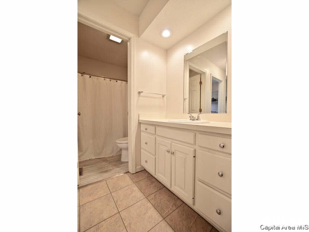 1818 MayField Road Chatham, IL 62629 - Photo 22 of 34 Gallery Image 22