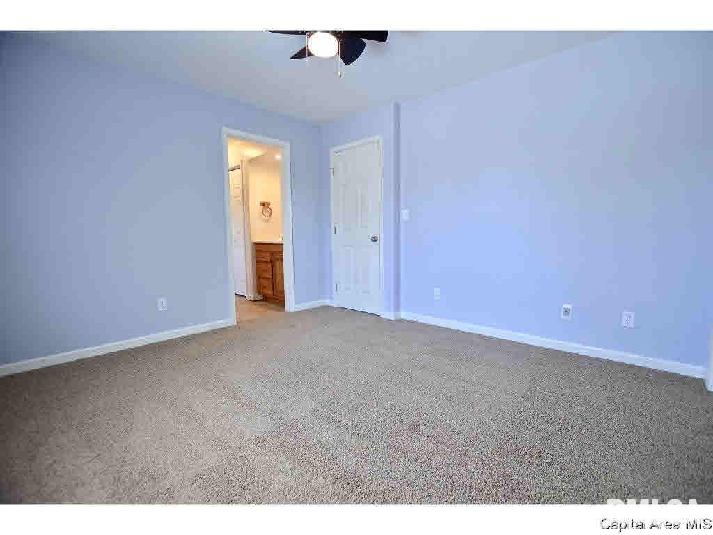 1818 MayField Road Chatham, IL 62629 - Photo 25 of 34 Gallery Image 25