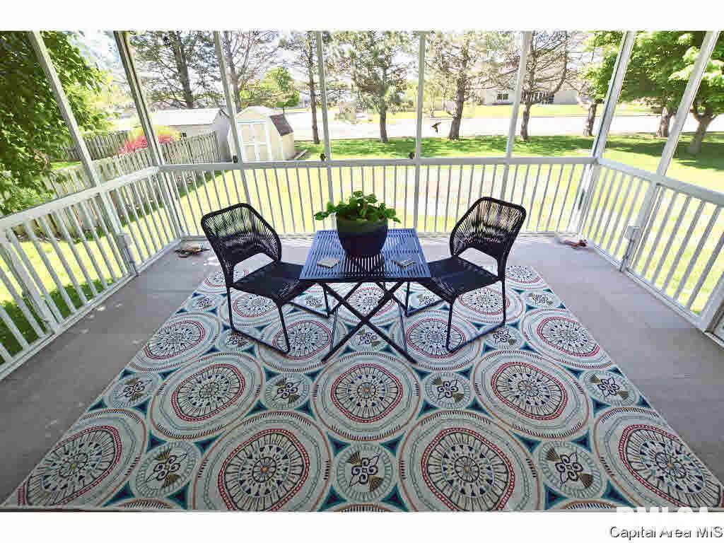 1818 MayField Road Chatham, IL 62629 - Photo 30 of 34 Gallery Image 30