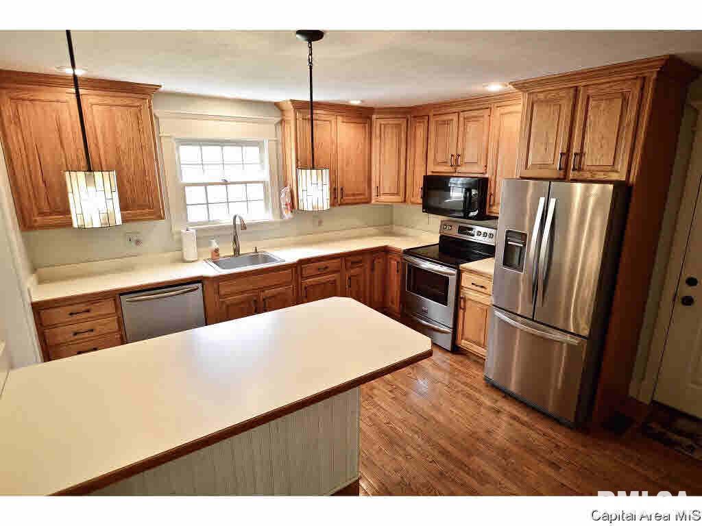 1818 MayField Road Chatham, IL 62629 - Photo 9 of 34 Gallery Image 9