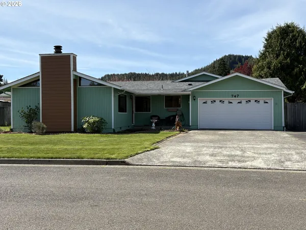 $449,000 | 747 Evergreen Loop, Reedsport, OR 97467
