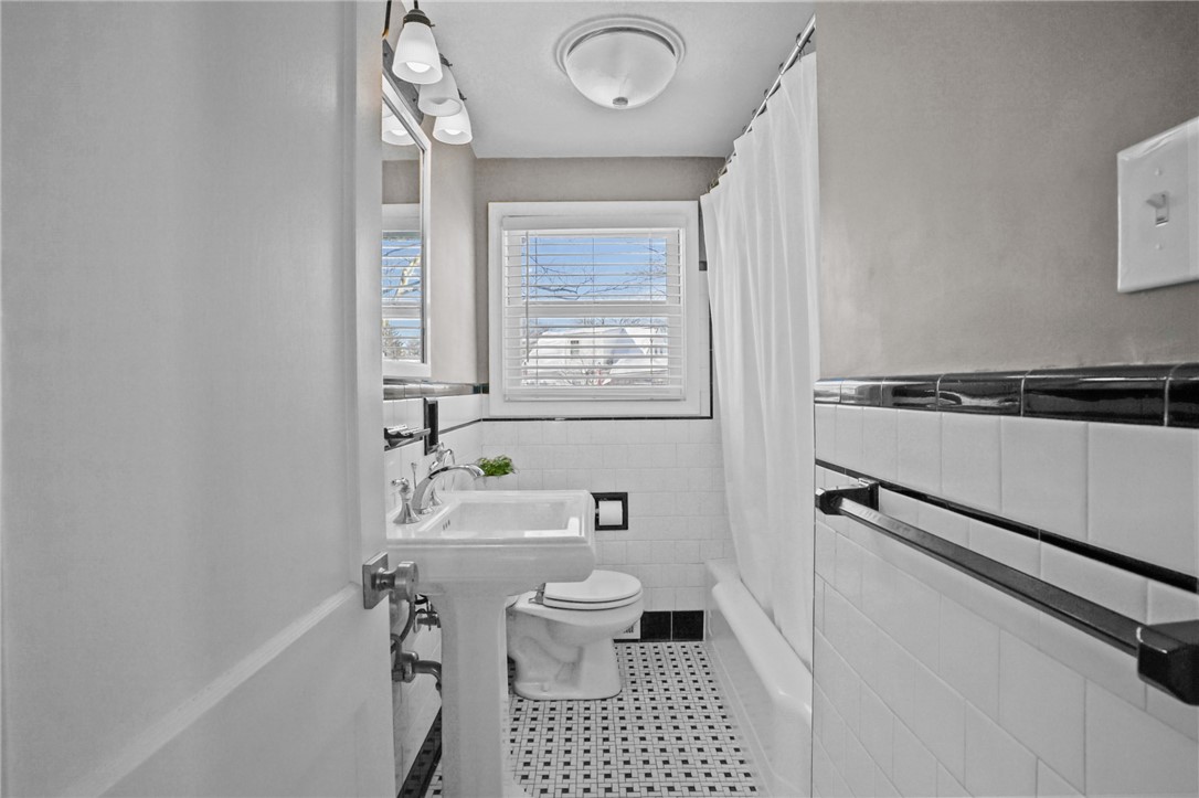 44 Westbrook Road Warwick, RI 02886 - Photo 24 of 44