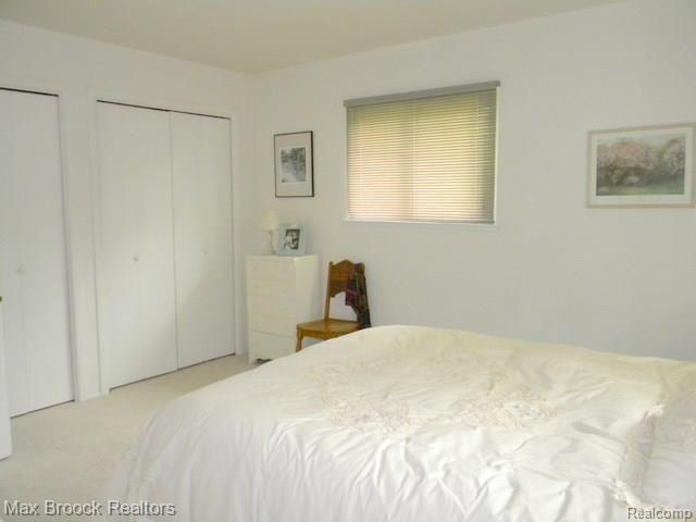 971 Cambridge Road Berkley, MI 48072 - Photo 11 of 16 MASTER HAS 2 CLOSETS!