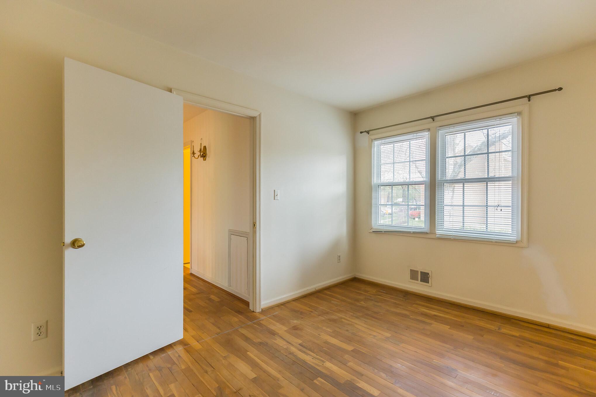 8314 Wickham Road Springfield, VA 22152 - Photo 2 of 31 Second Bedroom with walk-in closet. Upper level