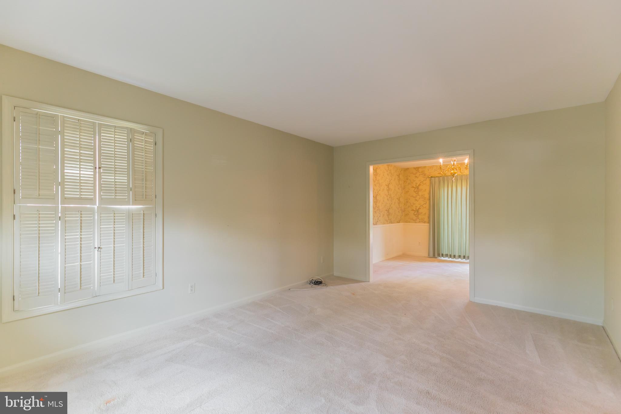 8314 Wickham Road Springfield, VA 22152 - Photo 13 of 31 Master Bedroom Carpeted floor