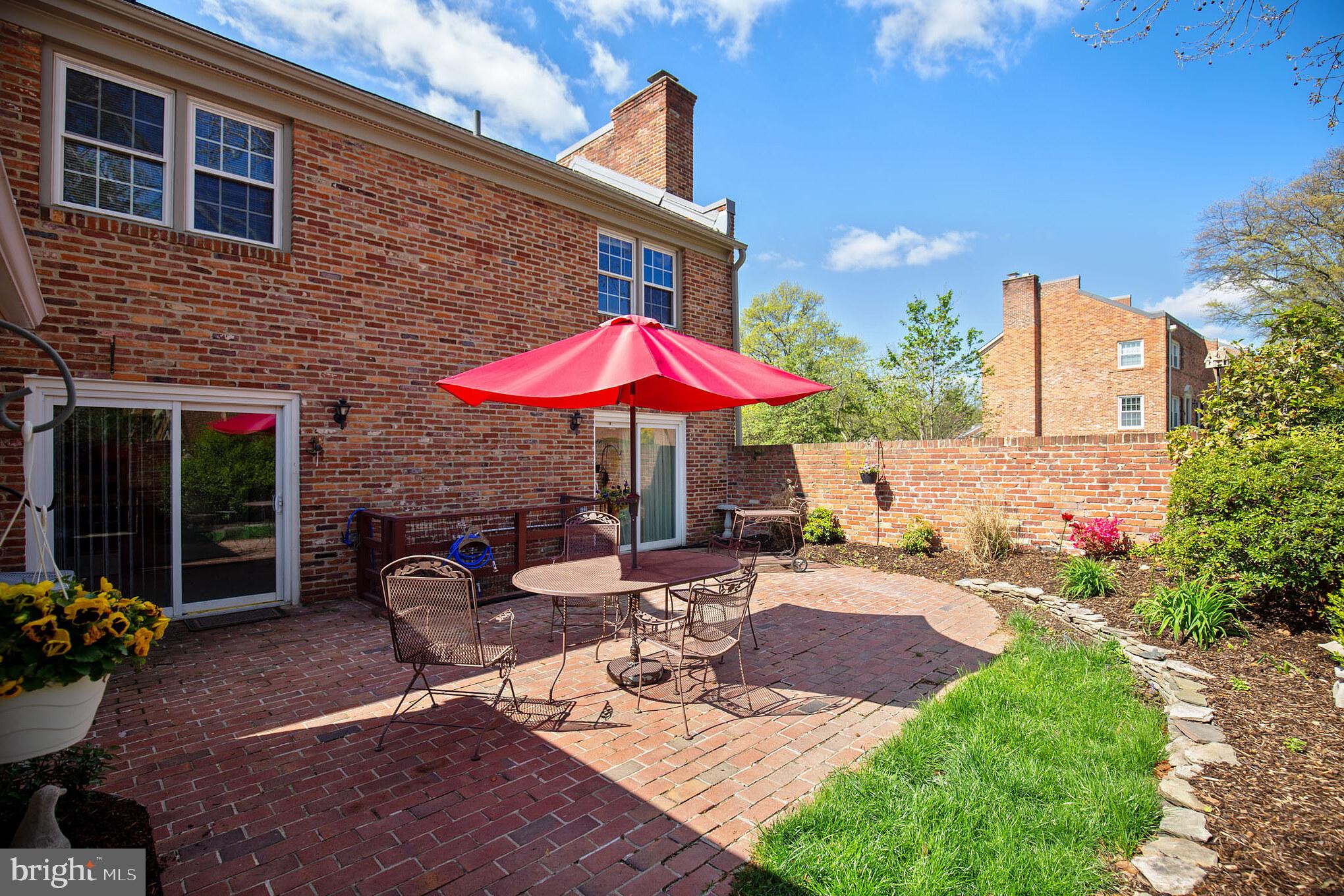 8314 Wickham Road Springfield, VA 22152 - Photo 27 of 31 Outside Patio