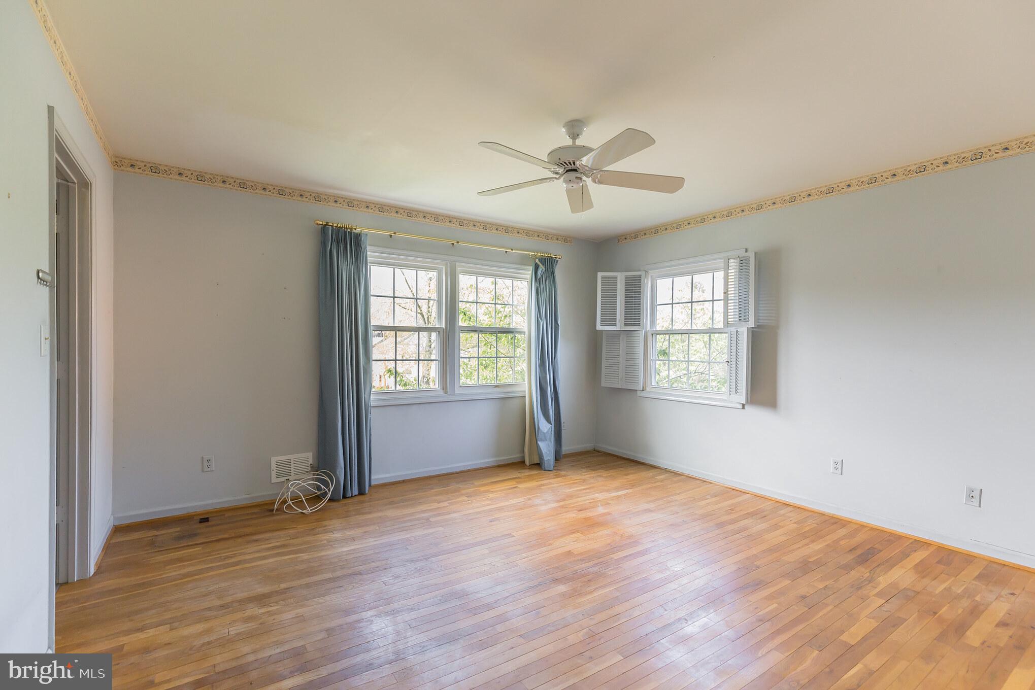 8314 Wickham Road Springfield, VA 22152 - Photo 7 of 31 Master Bedroom- Upper Level