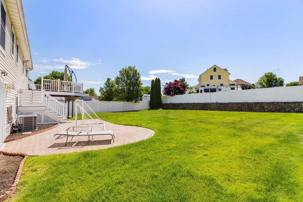 34 Moffett Road Lynn, MA 01905 - Photo 11 of 36